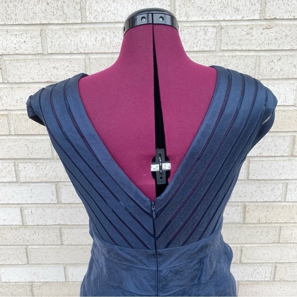 Adrianna Papell Special Occasion Navy Blue Gown Long Dress Ruffles Tiered Sz 6 - Picture 9 of 16